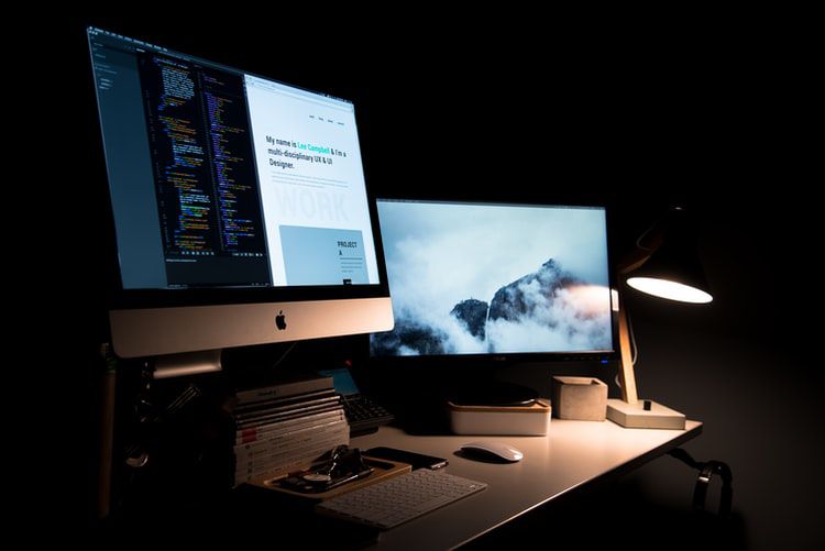 Odoo • Image and Text